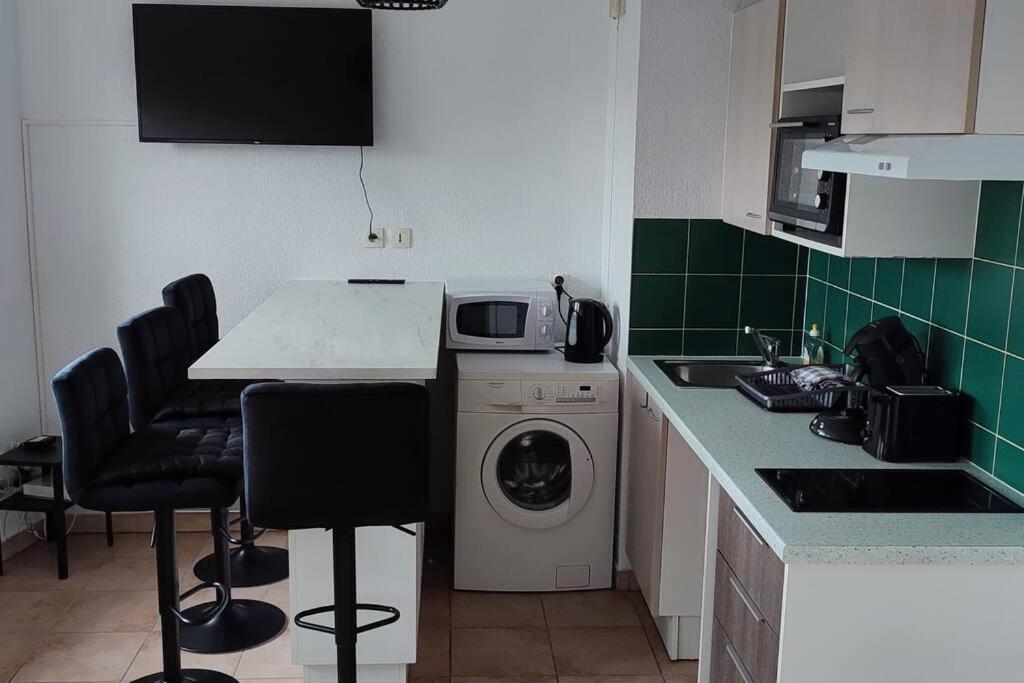 Appartement Face A La Gare Annemasse Exterior foto