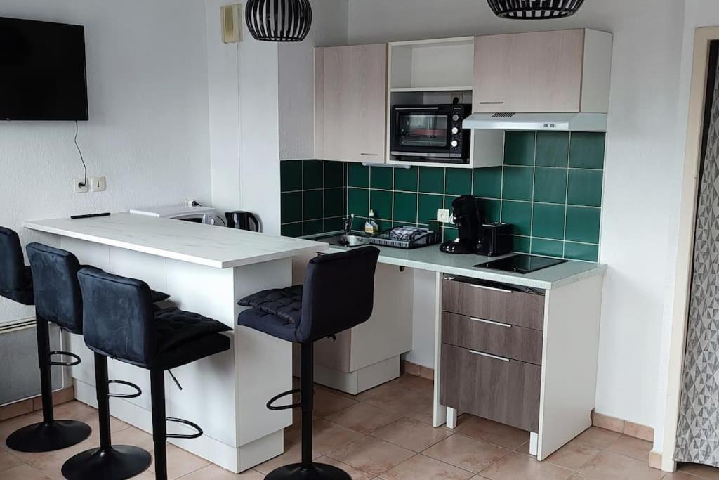 Appartement Face A La Gare Annemasse Exterior foto
