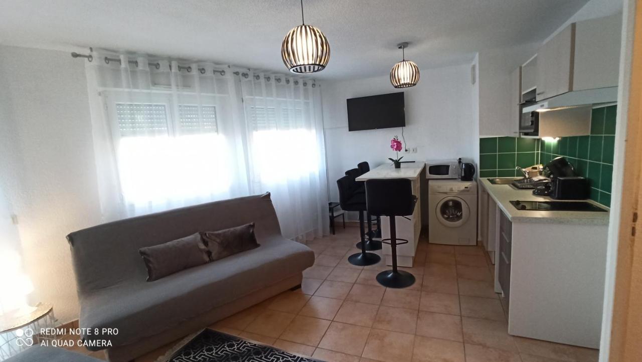 Appartement Face A La Gare Annemasse Exterior foto